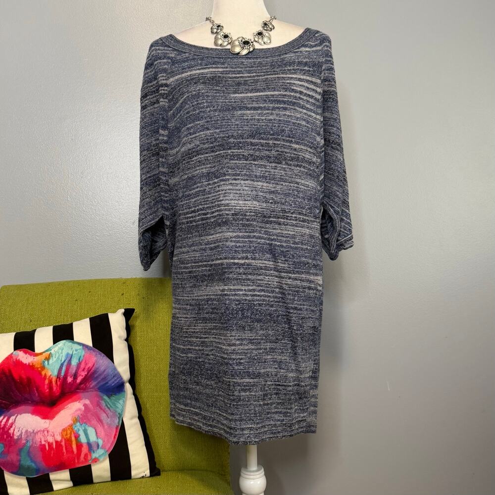 BCBGMAXAZRIA Blue Knit Half Sleeve Tunic Sweater